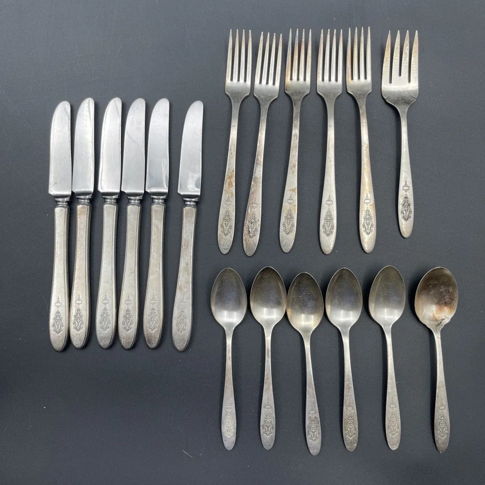 Oneida Community Bird of Paradise Silverplate Flatware Lot 18 Pc 1923